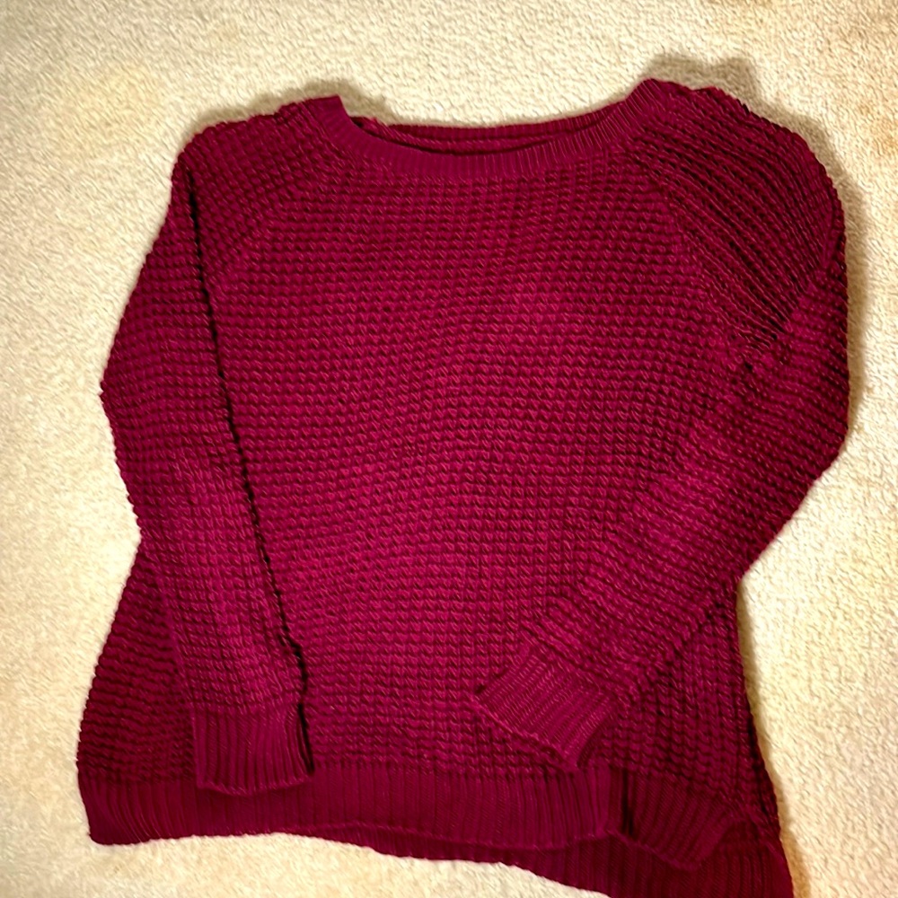 American Eagle burgundy sweater. Size L